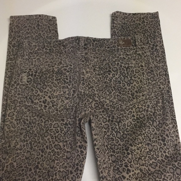 🎉Host Pick!🎉Paige "Peg"Skinny Leopard Jeans - Picture 2 of 10